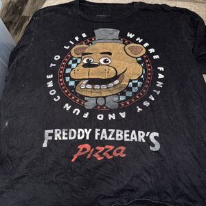 Five Nights at Freddy's Black T-shirt, graphic Freddy Fazbear’s READ DESCRIPTION